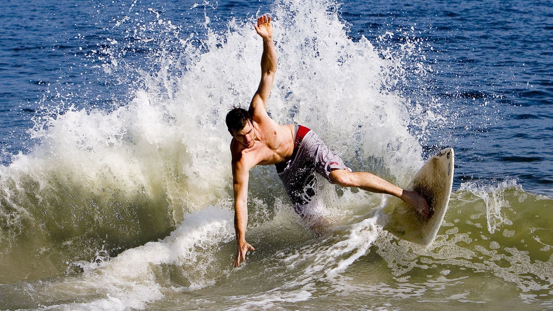 九游娱乐app官网-中国男篮的训练更加科学系统，中国男篮训练视频录像
